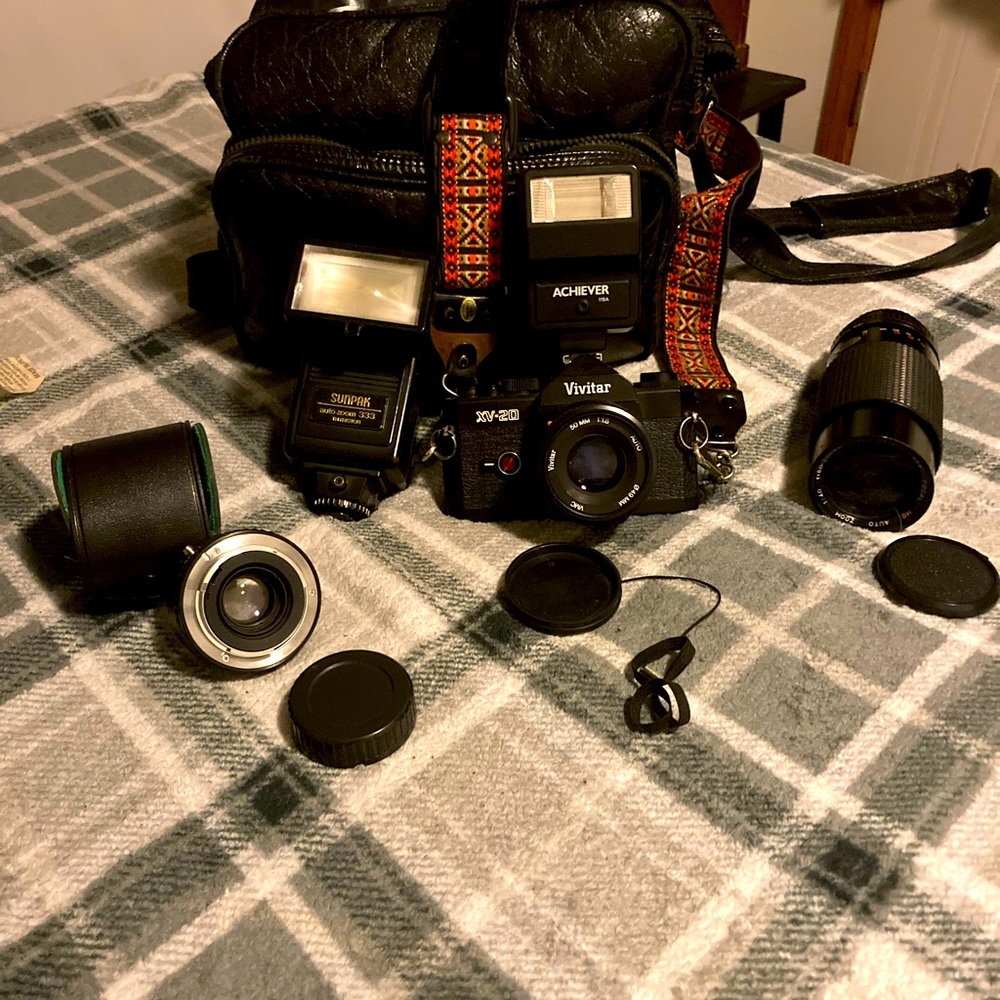 Black Vivatar camera